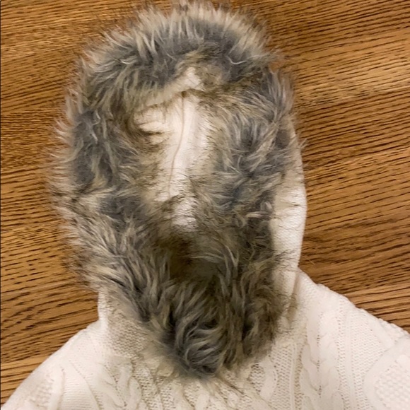 white fuzzy hood sweater - Picture 3 of 4